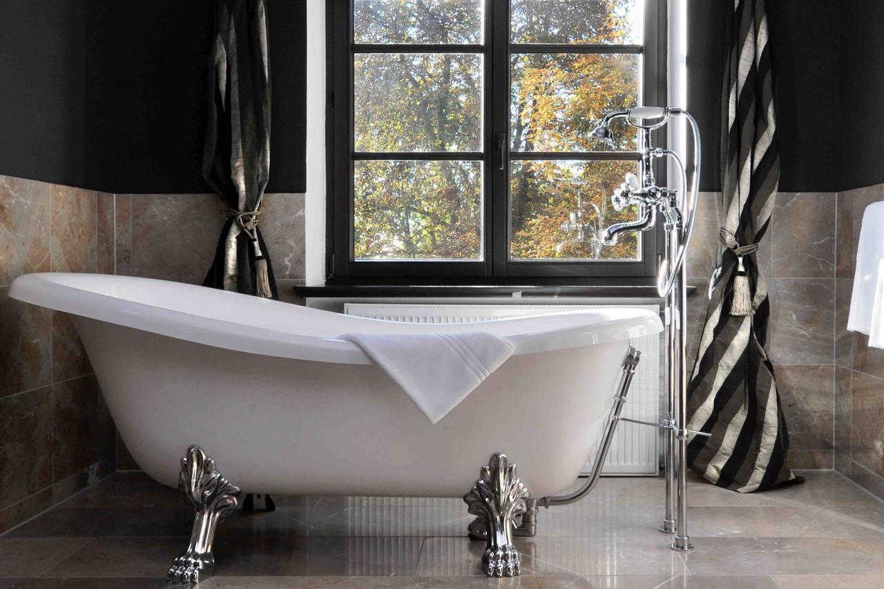 Schlosshotel Marihn Luaran gambar
